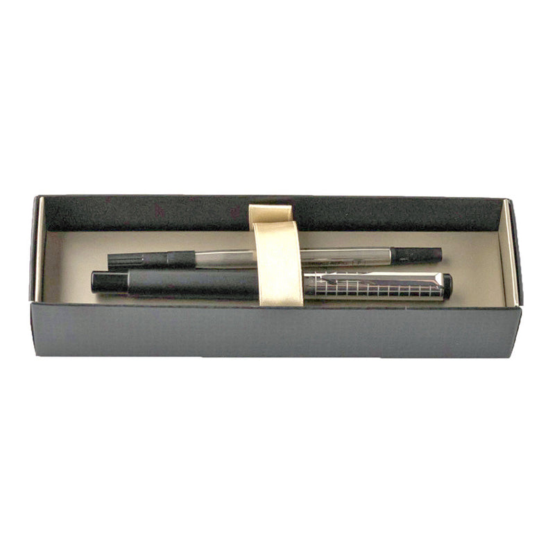 Parker Vector Fountain Pen, Black w/Chiselled Chrome Cap