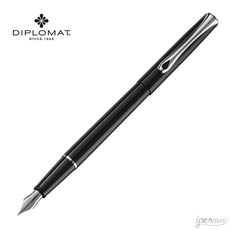 Diplomat Traveller Fountain Pen, Black Lacquer, Medium Nib